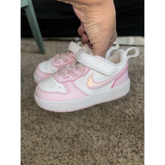 Nike Court Borough toddler girl sz. 5.5 pink and wht. sneakers. Adorable - Picture 1 of 10
